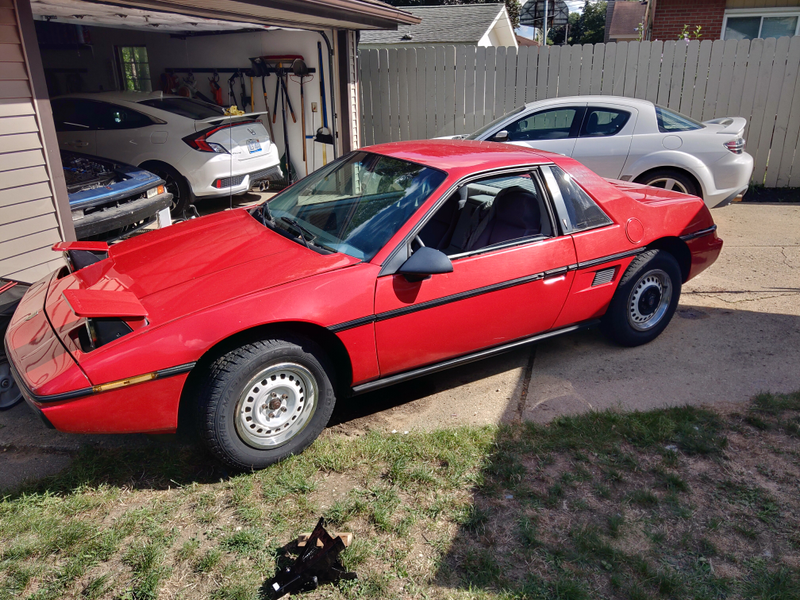 Illustration for article titled And now, more Fiero content.....IT RUNS!